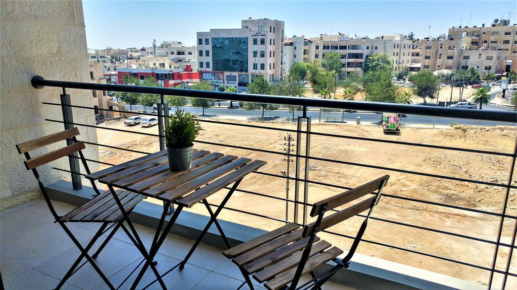 Double Key By Hr Apartment Amman Exterior photo