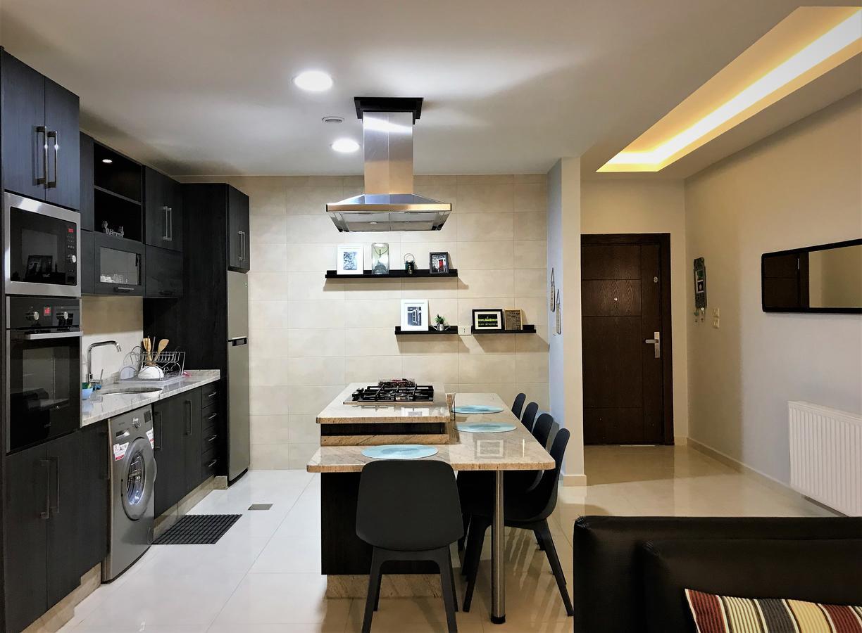 Double Key By Hr Apartment Amman Exterior photo